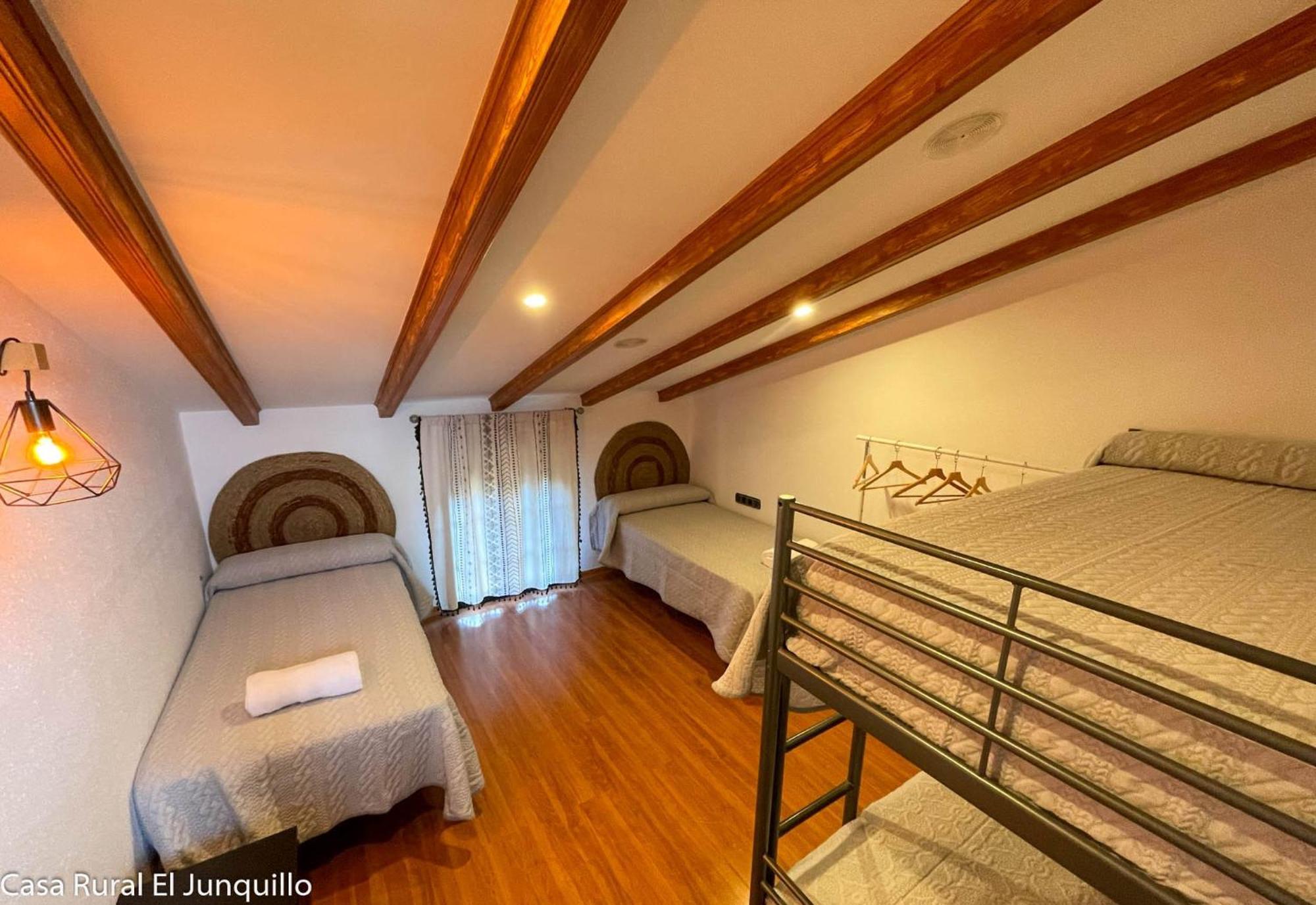 Casa Rural El Junquillo Cuevas De San Marcos Extérieur photo